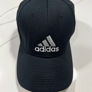 Men’s ADIDAS Black Netted Mesh Stretch Fit Hat S/M